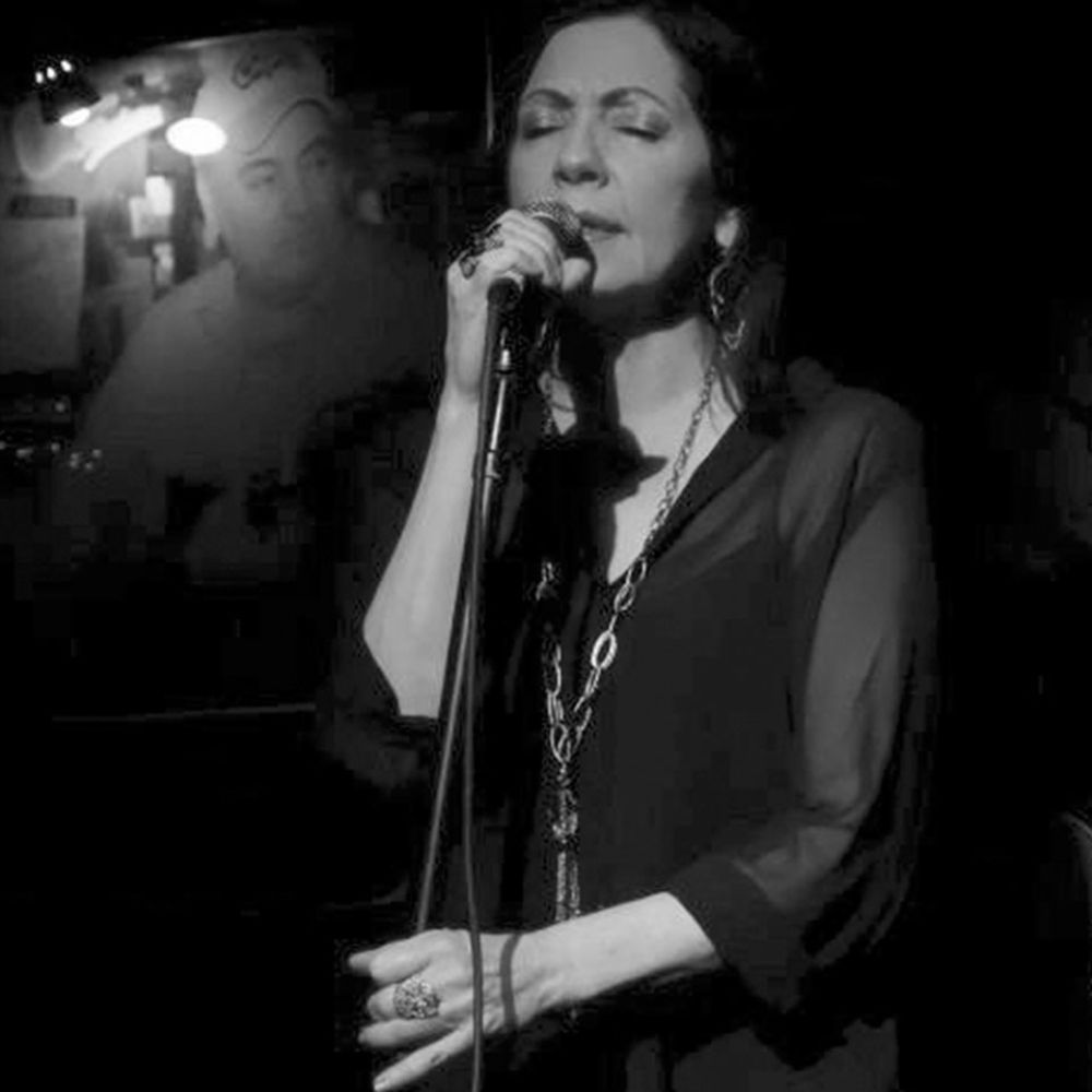 Lou Ann Barton