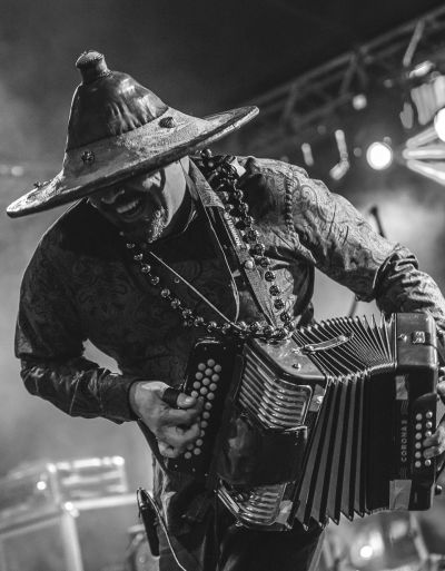 Terrance Simien and The Zydeco Experience