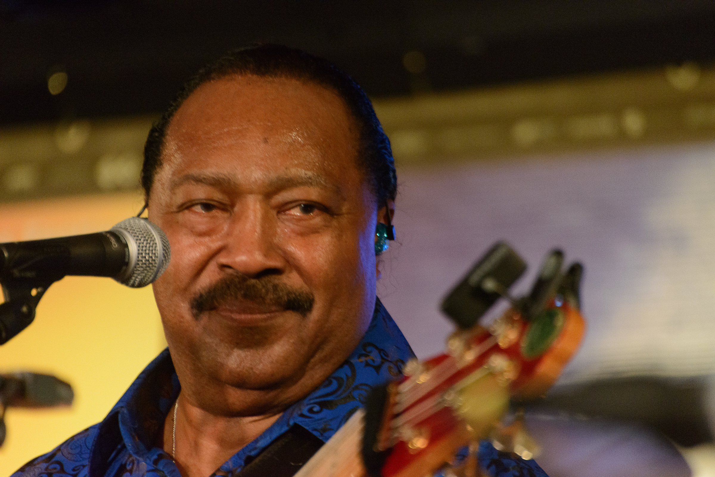 DSC 0178-20251114 Fr Matthew Skoller and Chicago Wind feat. Precious Taylor