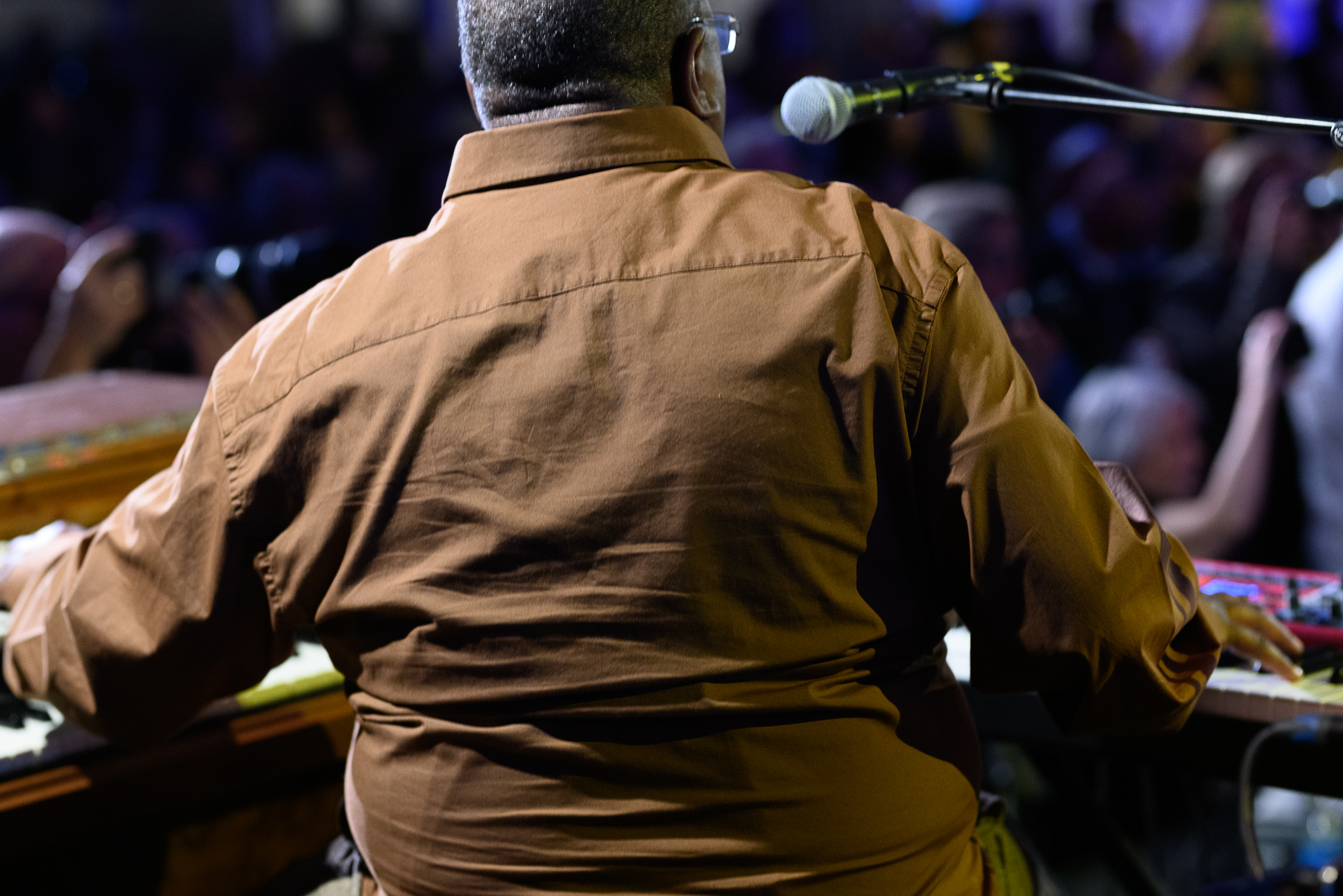 DSC 7360-20251114 Fr Matthew Skoller and Chicago Wind feat. Precious Taylor