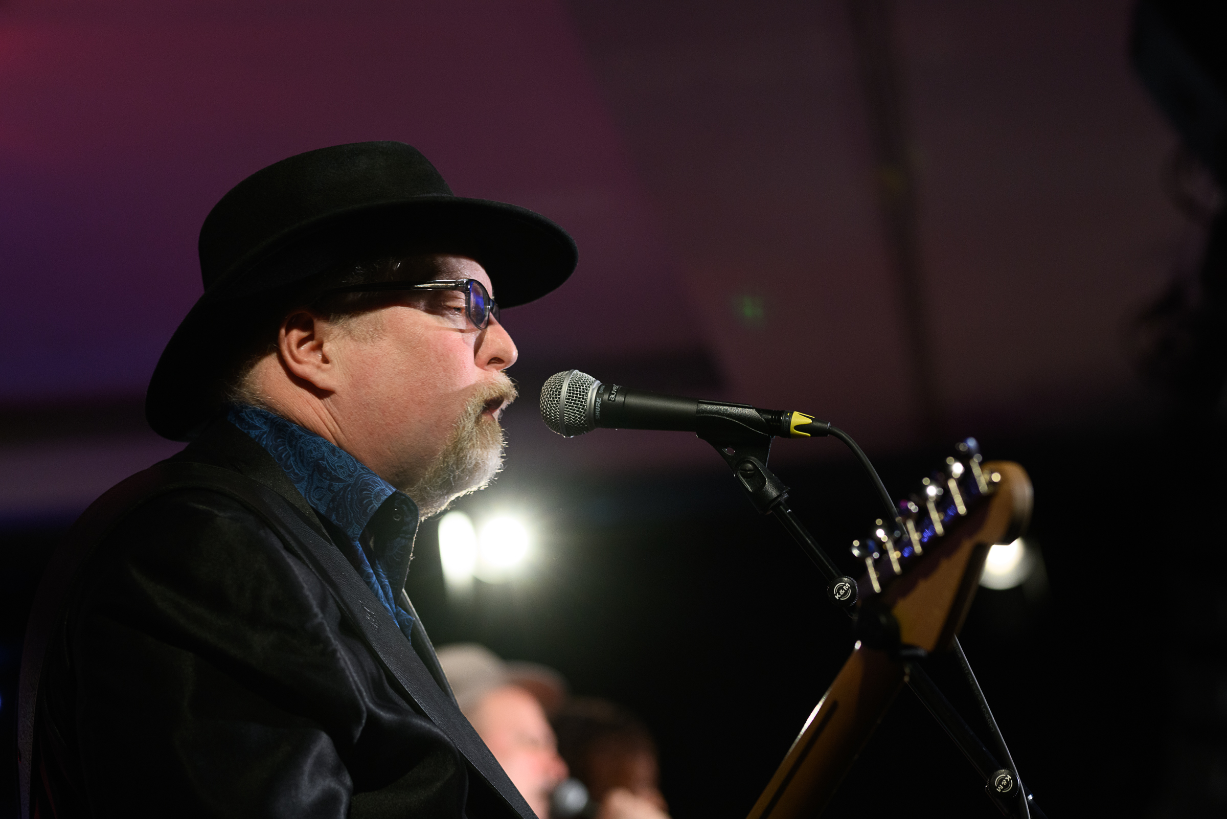 DSC 7413-20251114 Fr Matthew Skoller and Chicago Wind feat. Precious Taylor