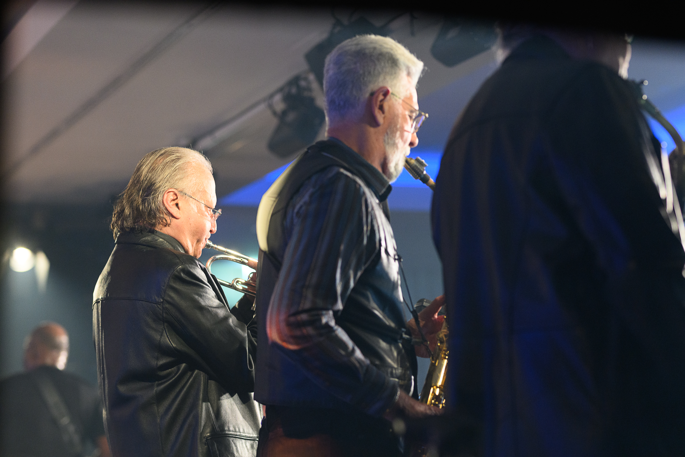 DSC 7730-20251114 Fr Dallas Blues   Soul Revue  TuTu Jones, Gregg A. Smith   Captain Jack Watson with The Texas Horns