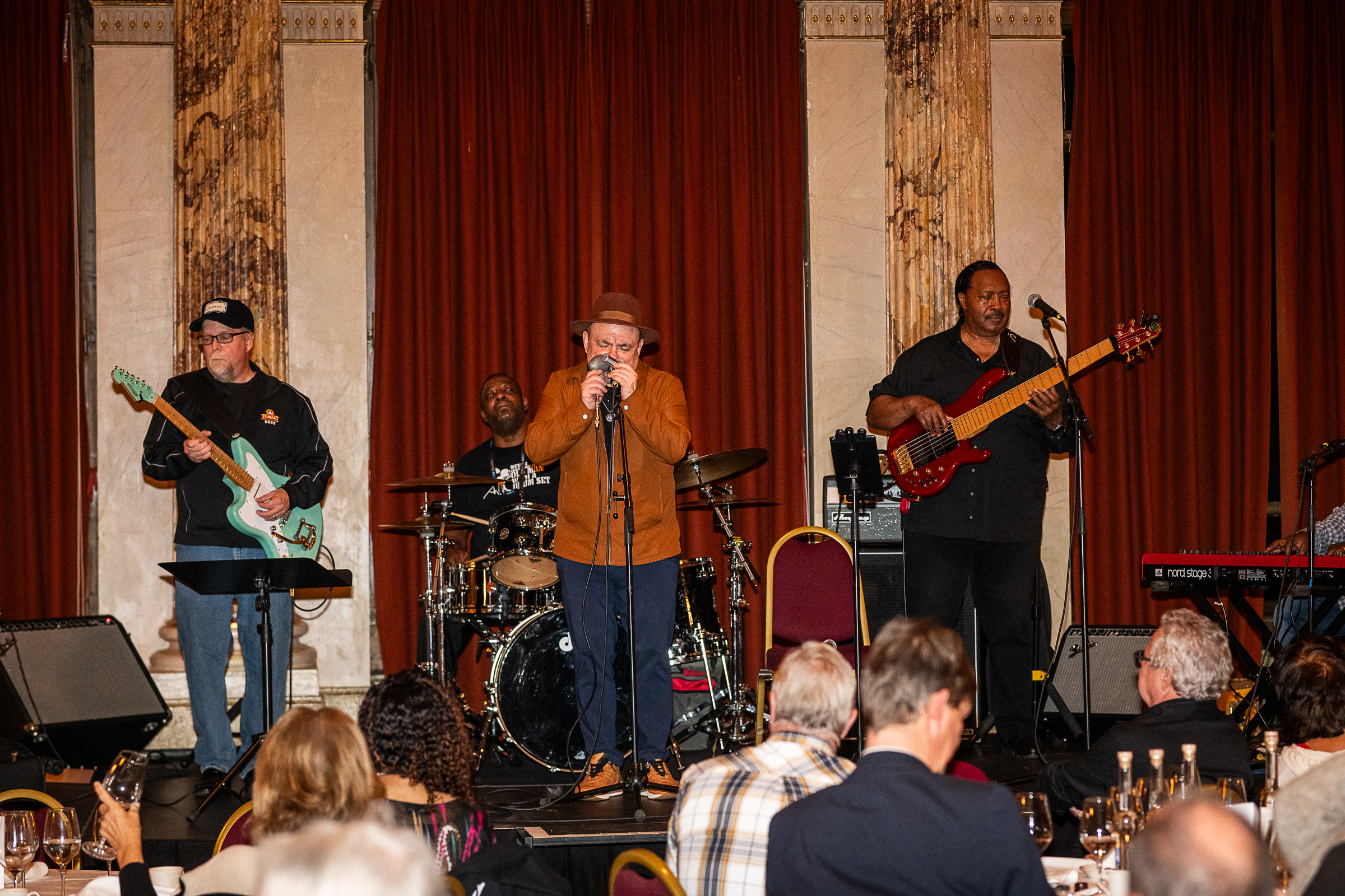 DSC 5483-20251110 Mo Matthew Skoller and Chicago Wind feat. Precious Taylor