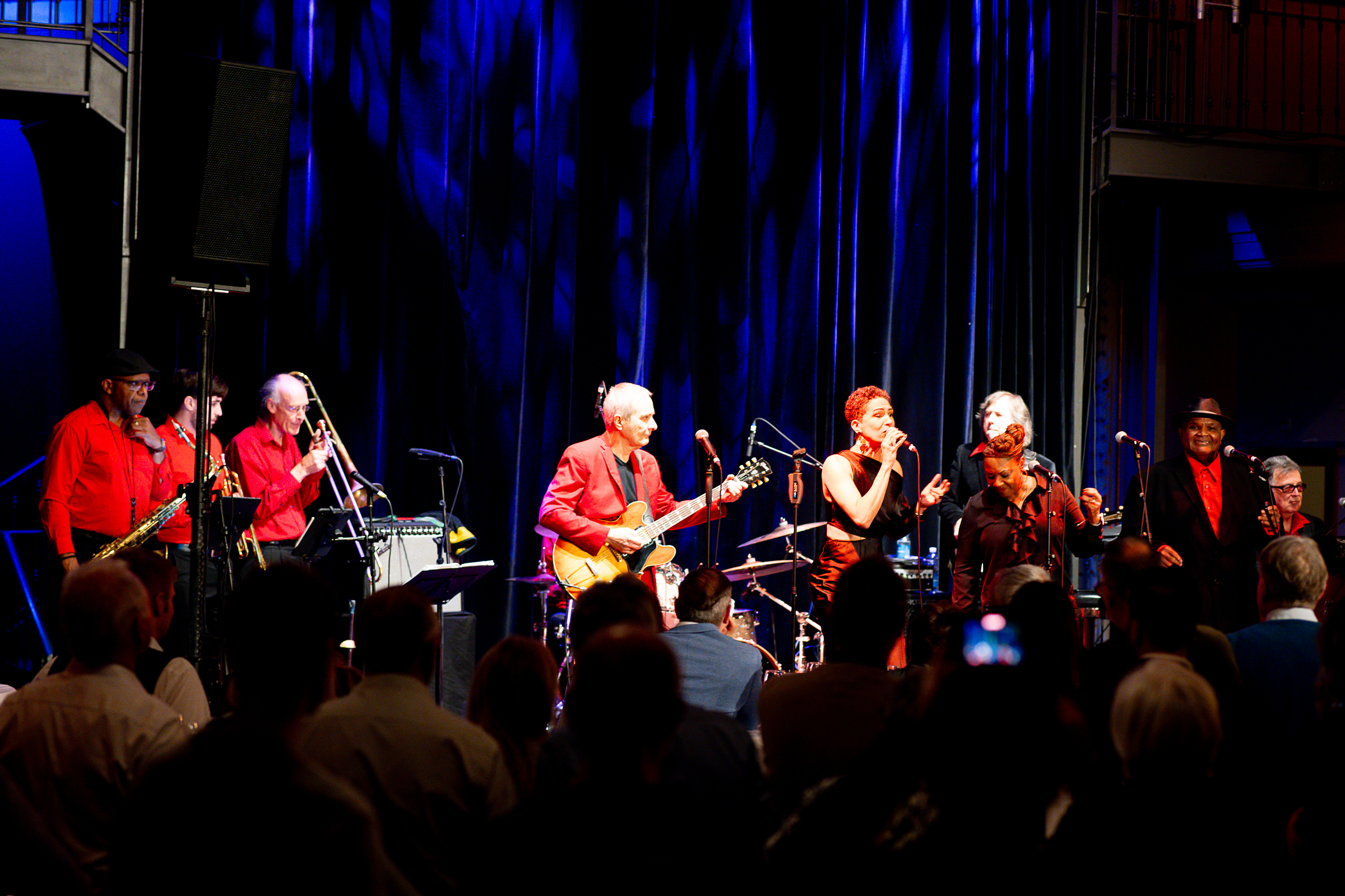 DSC 2970-20241112 Di The Anthony Paule Soul Orchestra feat Willy Jordan friends