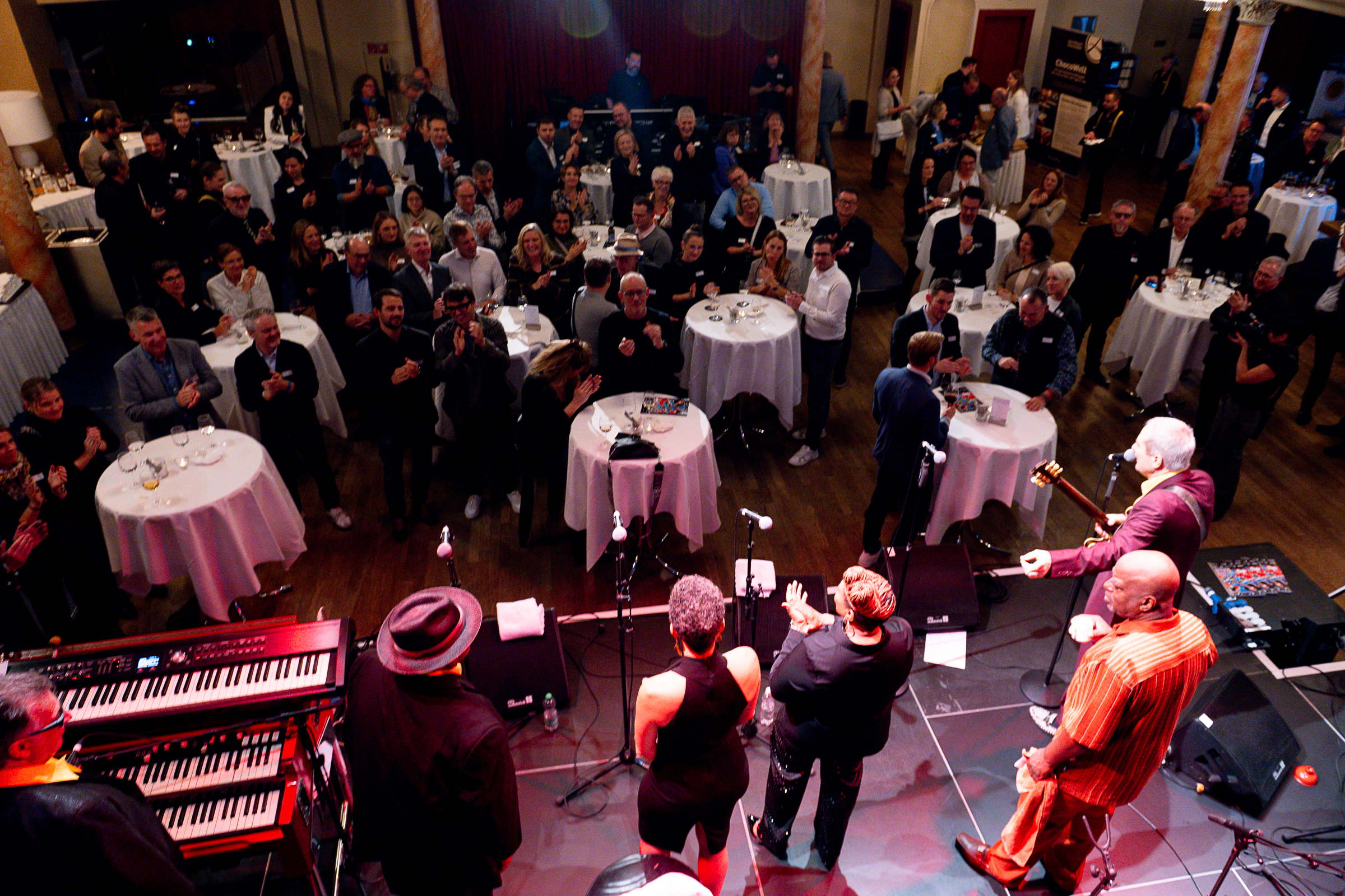 DSC 2519-20241112 Di The Anthony Paule Soul Orchestra feat Willy Jordan