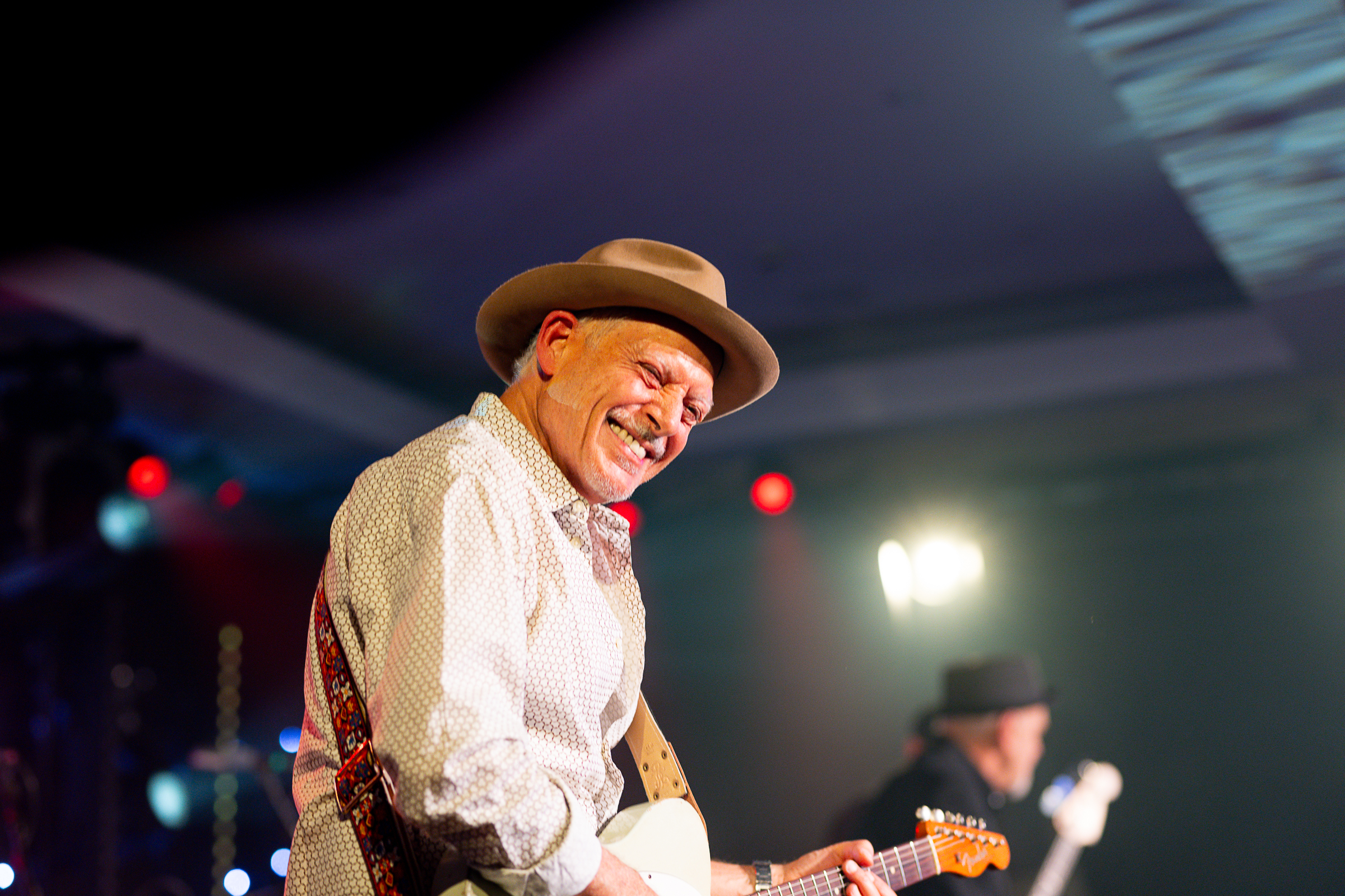 DSC 6701-20241115 Fr Darrell Nulisch Band feat Alex Schultz tba Lucky Wuethrich
