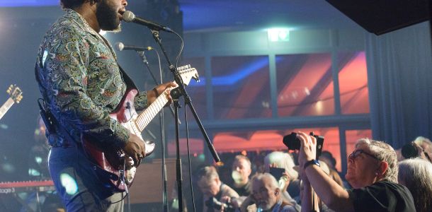 Erster grosser Konzertabend – Donnerstag voller Magie und Bluespower